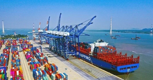 HCM City works to develop seaport infrastructure hinh anh 1