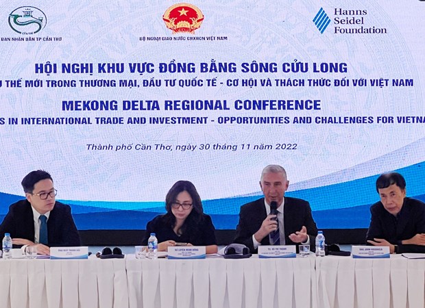 Conference seeks to tackle challenges in international trade, investment hinh anh 1