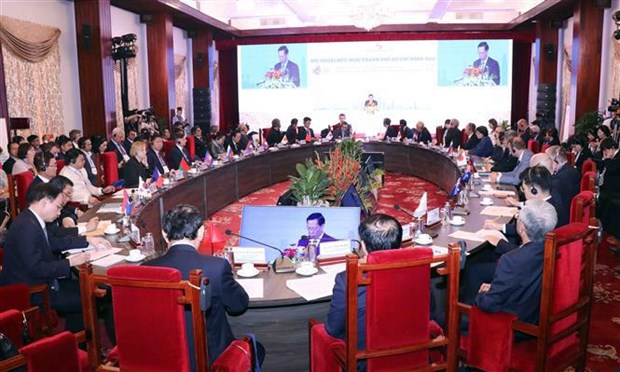 HCM City holds first friendship dialogue with foreign localities hinh anh 1
