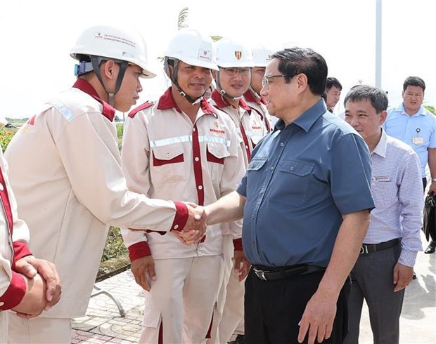 PM visits key infrastructure projects in Bac Lieu hinh anh 1