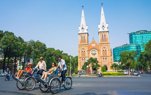 Tourism connectivity benefits HCM City, other localities hinh anh 1
