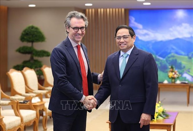 Prime Minister receives Head of EU Delegation to Vietnam hinh anh 1