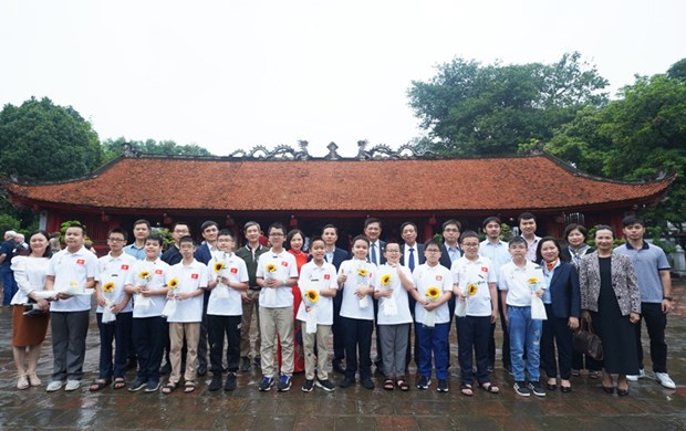 Vietnam wins big at International Mathematics and Science Olympiad hinh anh 1
