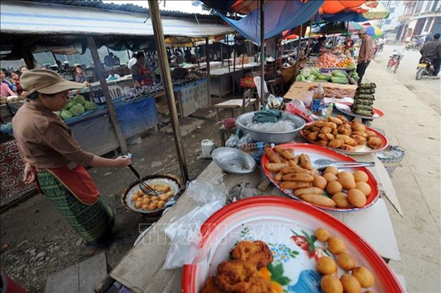 Laos’ inflation rate in November hits 23-year record hinh anh 1
