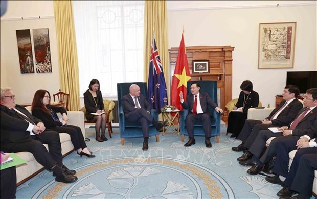 Vietnam, New Zealand vow to step up cooperation in different areas hinh anh 2