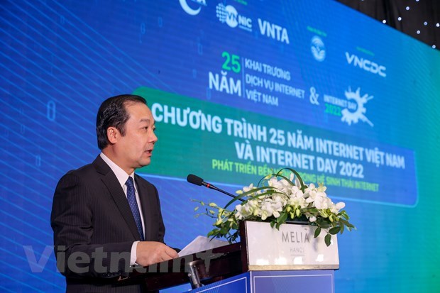 25 years of internet access marked in Vietnam hinh anh 1