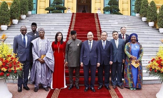 President Nguyen Xuan Phuc welcomes Vice President of Nigeria hinh anh 1