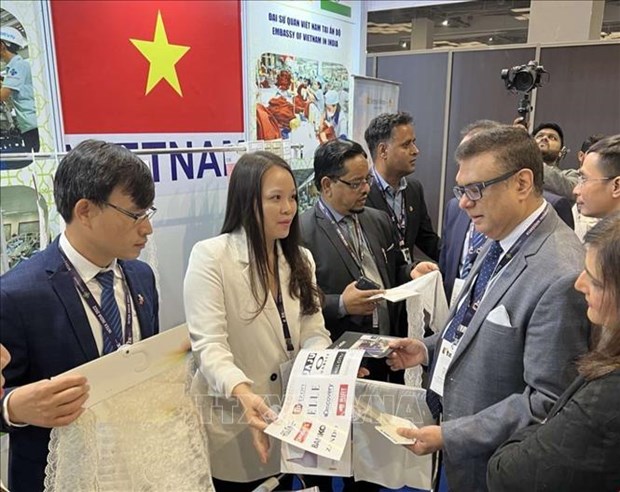 Garment firms join major textile sourcing show in India hinh anh 1
