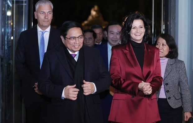PM Pham Minh Chinh meets Senate President, Princess of Belgium hinh anh 1
