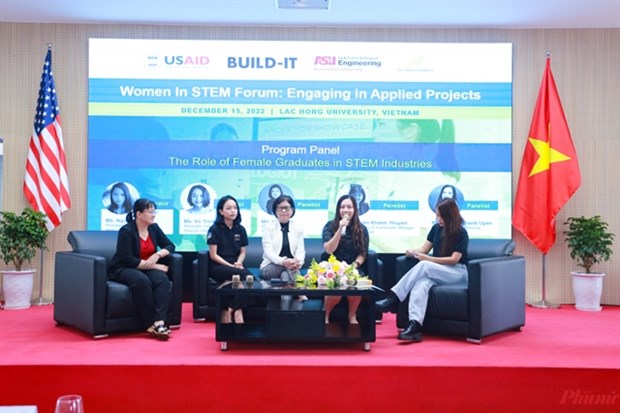 Measures needed to promote women's role in STEM hinh anh 1