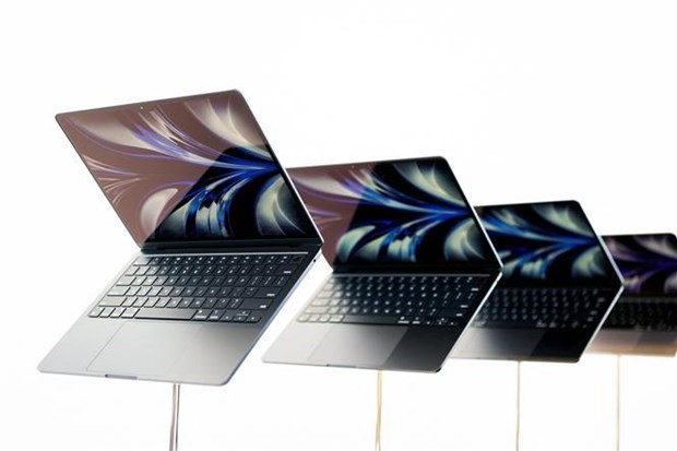 Apple plans to start producing MacBooks in Vietnam by mid-2023 hinh anh 1