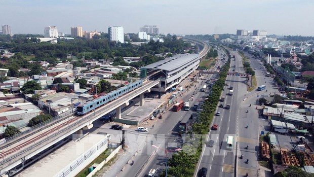 Test run conducted on elevated section of HCM City’s metro train hinh anh 1