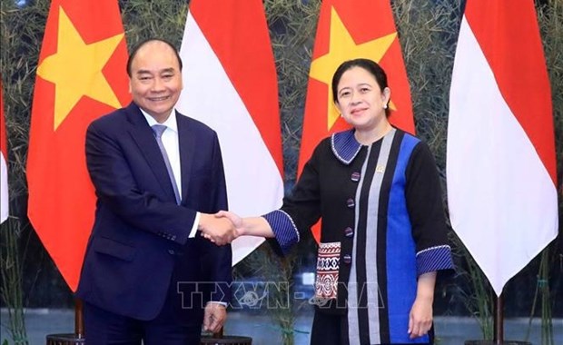 President meets Indonesian leaders in Jakarta hinh anh 1