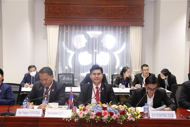 Young parliamentarians of Vietnam, Laos reinforce cooperation hinh anh 1