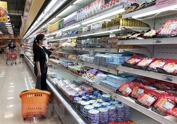 Consumers tighten wallets, retail industry faces difficulties hinh anh 1