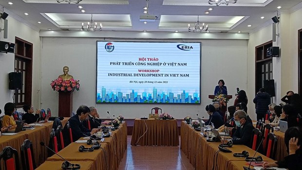 Workshop discusses ways for industrial development in Vietnam hinh anh 1