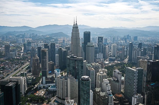 Malaysia’s economy forecast to expand 4-5% in 2023 hinh anh 1