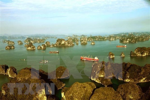 Quang Ninh strives to attract 14 million tourist arrivals in 2023 hinh anh 1