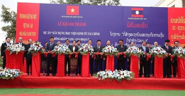 Vietnamese-funded Academy of Economics and Finance inaugurated in Laos hinh anh 1