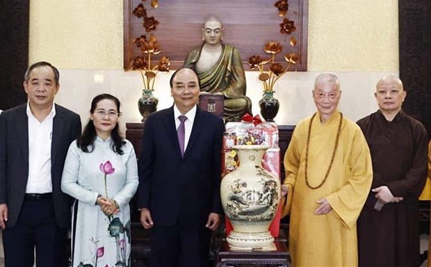 President visits Supreme Patriarch of VBS’s Patronage Council hinh anh 1