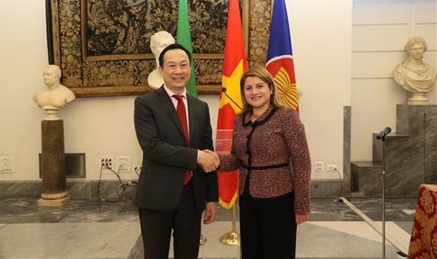 Se espera que 2023 impulse la asociación estratégica entre Vietnam e Italia hinh anh 1