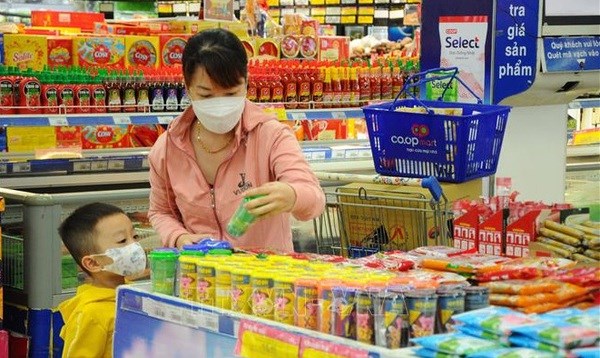 Retail market returns to pre-pandemic level hinh anh 1