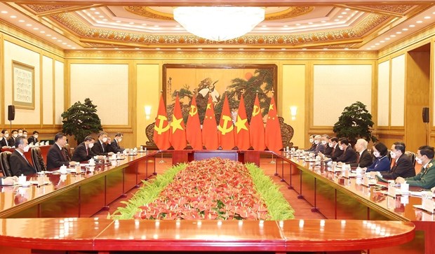 Leaders of Vietnam, China exchange greetings on diplomatic ties hinh anh 1