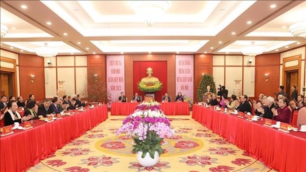 Party General Secretary meets Party, State leaders, former leaders ahead of Tet hinh anh 2
