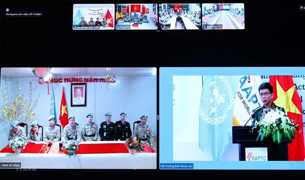 Programme connected to Vietnamese peacekeeping forces on Tet occasion hinh anh 1