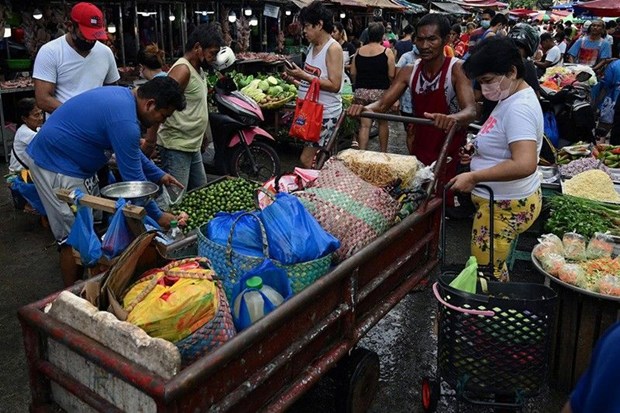 Philippines economy grows 7.6%, beating expectations hinh anh 1