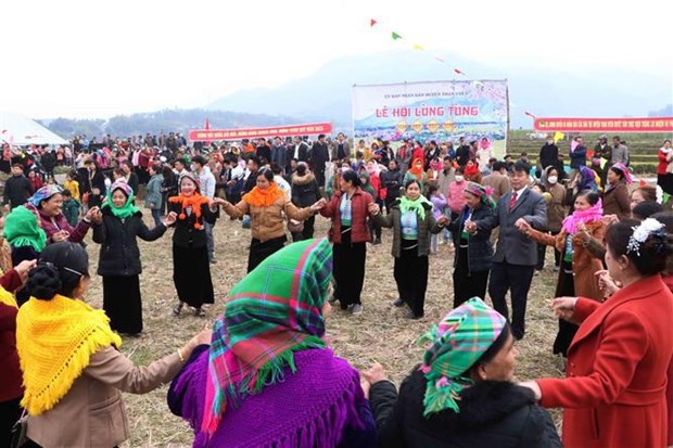 Lung Tung festival opens in Lai Chau province hinh anh 1