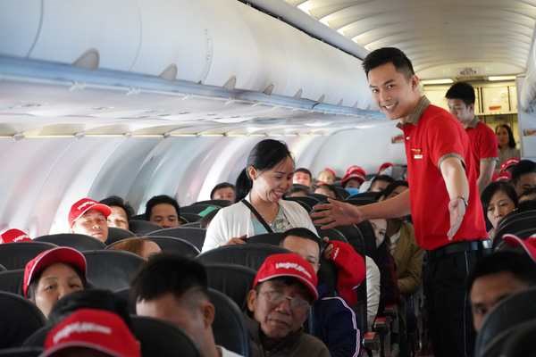 Vietjet offers flight tickets up to 90% off hinh anh 2