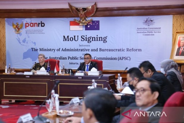 Indonesia, Australia continue cooperation in capacity-building, management for State employees hinh anh 1