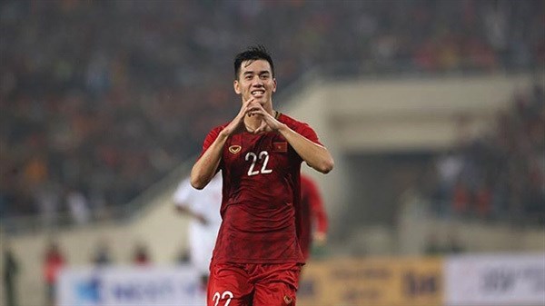 Vietnamese striker Tien Linh nominated for 2022 Asian Golden Ball hinh anh 1