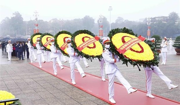 Leaders pay tribute to President Ho Chi Minh on Party’s founding anniversary hinh anh 1
