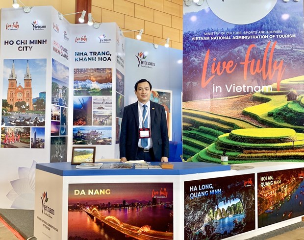Vietnam promotes tourism options at top trade fair in Indonesia hinh anh 1