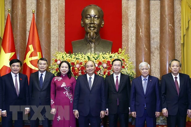 Ceremony held to hand over work of President hinh anh 1