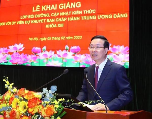Training course opened for Party Central Committee’s alternate members hinh anh 2
