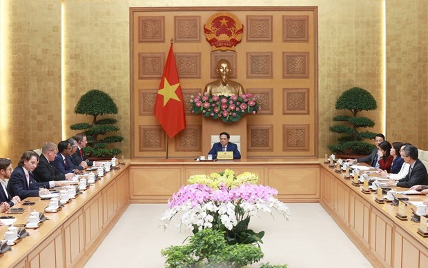 PM discusses enhancing Vietnam-EU trade, cooperation with EU-ASEAN business delegates hinh anh 1