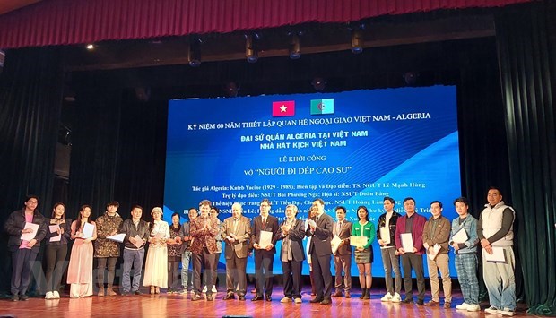 Algerian playwright’s work on President Ho Chi Minh staged in Vietnam hinh anh 1