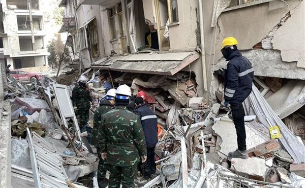 More earthquake victims found by Vietnamese rescue teams in Turkey hinh anh 2