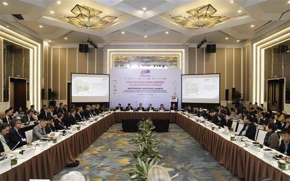 EuroCham launches 2022-2023 Whitebook hinh anh 1