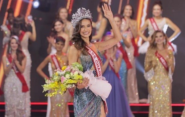 Brazilian girl wins Vietnamese-founded beauty contest - Miss Charm 2023 hinh anh 1