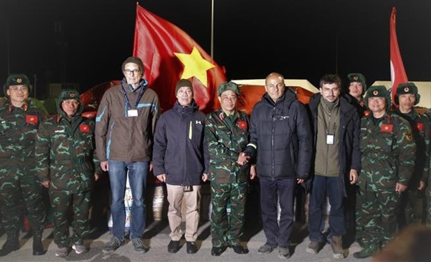 VPA team presents earthquake relief to Turkey hinh anh 1