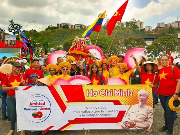 Vietnam attends Venezuela's traditional carnival hinh anh 1