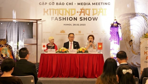Kimono-Ao Dai Fashion Show to be held in Hanoi hinh anh 2