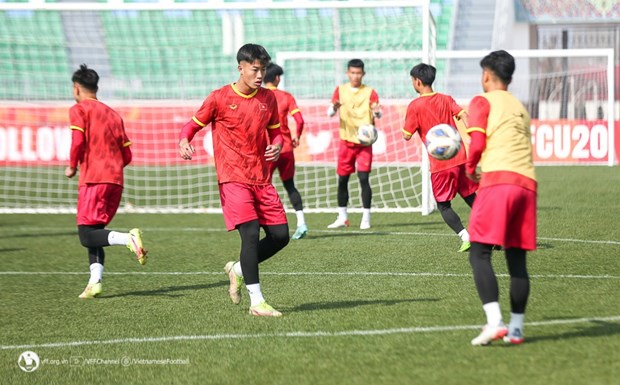 Young footballers ready for first match at 2023 Asian cup finals hinh anh 1