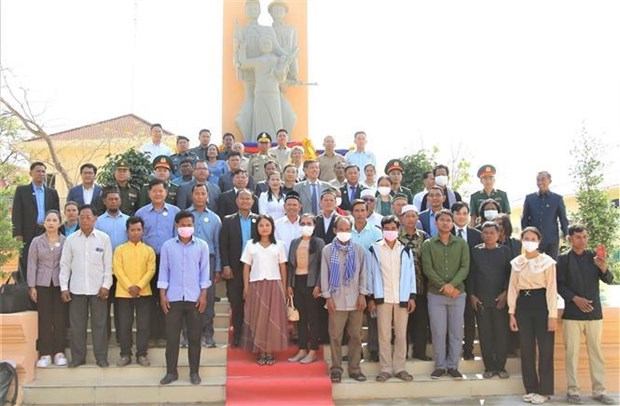 Cambodian province marks completion of upgrade to friendship monument hinh anh 1