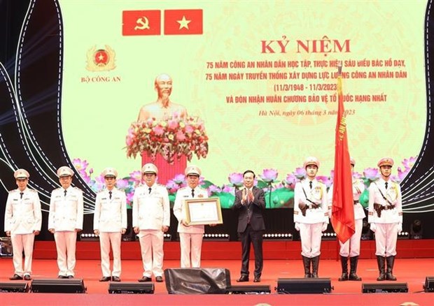 Ceremony marks 75 years of public security force’s implementation of President Ho Chi Minh’s teachings hinh anh 3