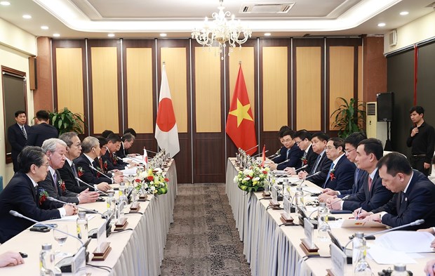 PM hosts delegation of Japanese economic organisations hinh anh 1